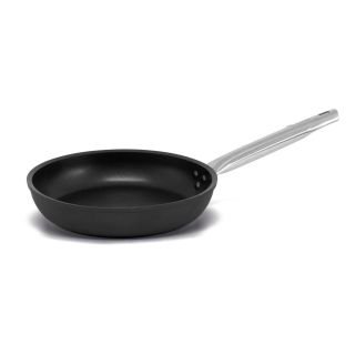Panna ø 26cm h-5cm ar pārklājumu BLACK PRO indukcijas