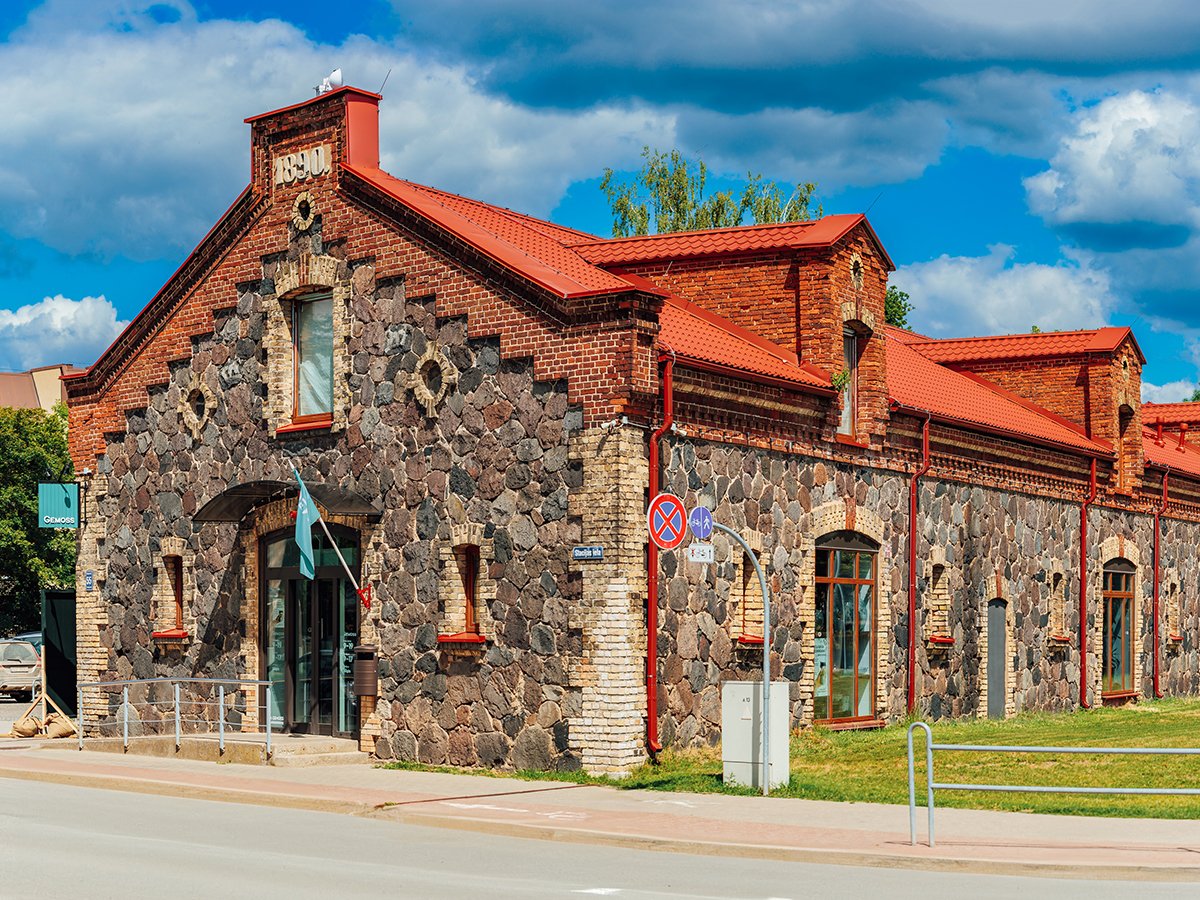 Stacijas iela 55, Valmiera